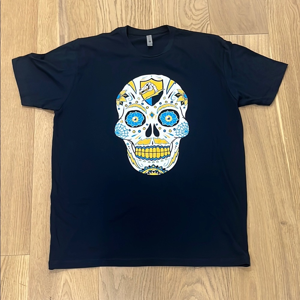 CHARGERS DIA DE LOS MUERTOS T-shirt size XL BRAND NEW NAVY